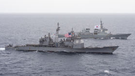 [포토타임]한·미 해군, 동해에서 대잠전 및 해상사격 연합해상훈련 실시