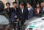 이재명 더불어민주당 대표가 26일 오전 서울중앙지방법원에서 열리는 구속 전 피의자 심문(영장실질심사)에 출석하기 위해 서울 중랑구 녹색병원을 나서고 있다. 뉴스1