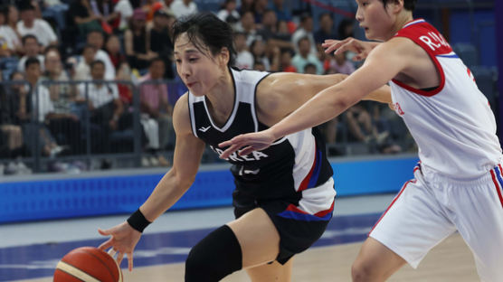 한국 여자농구 아시안게임 4강 진출…3일 올림픽 은메달 일본과 격돌