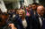 리즈 트러스 전 영국 총리가 2일(현지시간) 영국 맨체스터에서 열린 영국 보수당 전당대회에 들어서고 있다. 로이터=연합뉴스