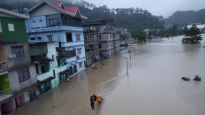 인도 히말라야 지역서 돌발 홍수로 군인 23명 실종 사고