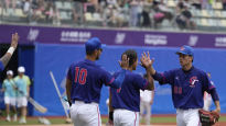 일본, '야구 변방' 중국에 충격의 0-1 패…혼돈의 수퍼라운드 예고