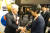 윤덕민(왼쪽) 주일 한국대사가 3일 주일본 한국대사관 주최로 도쿄의 한 호텔에서 열린 한국 국경일 행사에서 가미카와 요코(오른쪽) 일본 외무상과 인사하고 있다. 연합뉴스