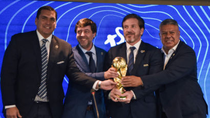 2030년 월드컵 파격적 결정…사상 첫 3대륙 6개국 공동개최
