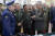 세르게이 쇼이구 러시아 국방부 장관(오른쪽)이 지난달 29일 독립국가연합(CIS) 국방장관들과 러시아 툴라 지역의 군수공장을 방문해 무기를 소개하고 있다. AP=연합뉴스
