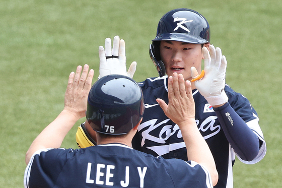 한국 야구, 8-1 중국 완파…내일 금메달 놓고 대만에 설욕전