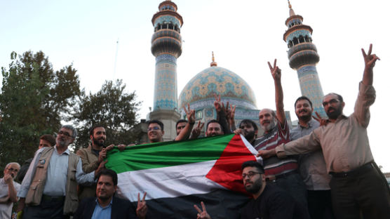 이란 “팔레스타인 지지하지만…이스라엘 공격에 개입 안 해”