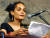 인도 소설가 아룬다티 로이. 13년 전 발언으로 인도 정부의 법적 처벌을 받을 위기에 놓였다. 로이터=연합뉴스