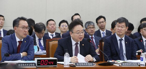 [Top Envoy] Russian satellite help not likely priority for North Korea: Chun