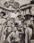 1945년 9월 9일, 서울 포로수용소에서 해방된 영국군 포로들이 기뻐하는 모습. 미 국립문서기록관리청