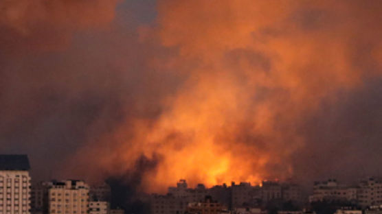 이스라엘, 보복 폭탄 6000발 퍼부었다…"하마스는 죽은 목숨"