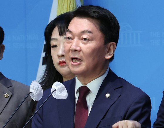 Defense chief, US envoy discuss joint efforts to deter N. Korean threats