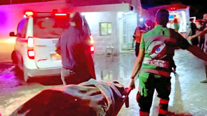 "찢긴 시신 널브러져"…가자 병원 폭발로 최소 500명 사망