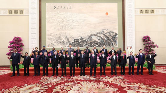 갑작스레 유순해진 ‘시진핑 외교’ 원인은 절박한 국내 경제 탓?