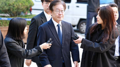 '김혜경 법카' 관련 질문에…김동연 "100건 사적사용 의심"