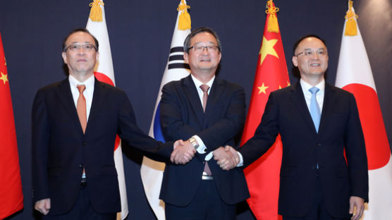 “한국, 일본·중국에 11월 26일 전후 외교장관 회의 제안”