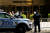 지난 4월 12일(현지시간) 미국 뉴욕에 트럼프 타워 앞에서 경비를 서고 있는 뉴욕 경찰청 경찰관들. 기사 이해를 돕기 위한 자료사진. 로이터=연합뉴스