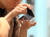 지난 7월 서울 마포구 홍대 삼성스토어에서 삼성전자 갤럭시 Z플립5를 체험하는 시민. 뉴스1