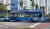 23일 전국에서 처음으로 운행을 시작한 그린수소 연료 버스 한 대가 제주시내 도로를 운행하고 있다. 그린수소(312번)는 편도 기준 하루 6~7회 노선을 운행한다. [연합뉴스]