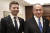 2020년 이스라엘 텔아비브에서 촬영된 베냐민 네타냐후 이스라엘 총리와 그의 아들 야이르(오른쪽). AP=연합뉴스
