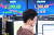 코스피가 64.09포인트(2.71%) 내린 26일 오후 서울 중구 을지로 하나은행 본점 딜링룸 현황판에 코스피 종가가 표시돼 있다. [연합뉴스]