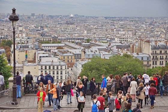 몽마르트르 언덕(18구)에 오르면 파리 시내를 한 눈에 내려다볼 수 있다.
