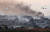 29일(현지시간) 이스라엘과 팔레스타인 무장 정파 하마스의 교전이 지속되고 있는 가자 지구 북단에서 연기가 피어오르고 있다. EPA=연합뉴스
