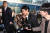 마약 투약 혐의를 받는 배우 이선균이 28일 오후 소환조사를 받기 위해 인천 남동구 인천논현경찰서로 들어서고 있다. 뉴스1