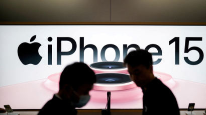 '아이폰 금지령' 무섭네…中판매량 감소, 폭스콘은 세무조사