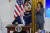 조 바이든 미국 대통령(왼쪽)이 지난달 30일(현지시간) 백악관 이스트룸에서 인공지능(AI) 기술 오 남용을 막기 위해 정부의 감시와 통제를 강화하는 내용의 행정명령에 서명했다. [AP=연합뉴스]