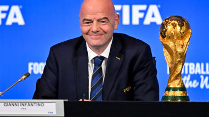 사우디, 무혈입성으로 2034년 월드컵 유치...FIFA 회장 언급