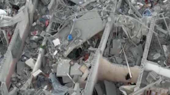 가자 난민촌에 폭발물 수천㎏…"이스라엘 공습, 400여명 사상"