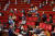 엘리자베스 보른 프랑스 총리가 지난달 31일(현지시간) 국회에서 의원들의 질문을 받고 있다. AFP=연합뉴스