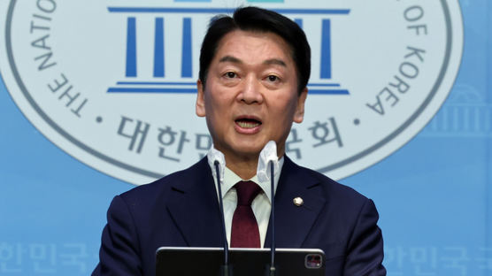 “이준석 제명” 외치던 안철수, 혁신위 ‘징계 취소'에 "오진" 비판