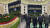 2일 베이징 바바오산 혁명묘지 메인홀에 마련된 리커창 전 중국 총리의 영결식장. 리 전 총리의 유해가 안경을 쓴 채 조화와 측백나무 사이에 안치되어 있다. 조문객들이 고인의 부인인 청훙 수도경제무역대 영문학 교수를 위로하고 있다. X 캡처