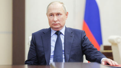 [속보] 푸틴 '핵폭발 실험 금지 안한다'…CTBT 비준 철회법 서명
