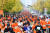 2023 JTBC 서울 마라톤에 참가한 시민들이 여의도공원 인근을 달리는 모습. 김종호 기자