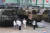 김정은 북한 국무위원장이 지난 8월 3~5일 중요군수공장을 시찰하는 모습. 그는 초대형 대구경 방사포탄, 저격무기, 전략순항미사일 및 무인공격기 엔진, 미사일 발사대차 생산공장을 집중적으로 둘러봤다. 조선중앙통신= 연합뉴스