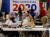 지난 2020년 미국 플로리다 팜비치 카운티 선거관리사무소에서 개표가 진행되는 모습. 로이터=연합뉴스