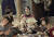 주연 릴리 글래드스턴(가운데)을 비롯한 아메리카 원주민 출신 배우들이 그들의 역사를 연기한 영화 '플라워 킬링 문'. 사진 롯데엔터테인먼트