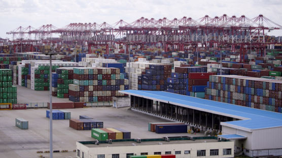 10월 중국 수출 6.4%↓...무역흑자 전월 대비 27.3% 줄었다