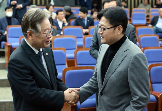 PM envisions Busan World Expo's role in sharing 'rise from ashes' experience
