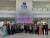 ‘중앙아시아·코카서스 지역 한국학 교육의 현황과 과제’를 주제로 열린 해외 한국학교육 연구회 창립 기념 국제학술회의에서 참가자들이 기념사진을 촬영하고 있다.