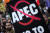 12~18일 미국 샌프란시스코에서 APEC이 열리는 가운데, 2만명 규모의 대규모 시위가 예고됐다. 사진은 지난 12일 미국 샌프란시스코에서 APEC에 반대하는 시위가 펼쳐진 모습. 로이터=연합뉴스