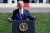 지난해 8월 조 바이든 미국 대통령이 워싱턴 백악관에서 반도체법에 대해 연설하고 있다. 로이터=연합뉴스