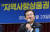 이재명 더불어민주당 대표가 23일 서울 성북구 장위2동 주민센터에서 열린 '지역사랑상품권 이용 활성화법 관련 현장간담회'에 참석해 발언을 하고 있다. 뉴스1