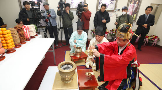 이철우 경북지사 "박정희 前대통령 생일, 국가기념일 제정하자"