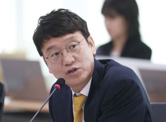 [Herald Interview] Chile, Korea need to boost global lithium value chain: minister