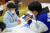한국에너지공대 학부생들이 11월 18일(토), 나주시 초등학생과 중학생들을 대상으로 에너지교실을 진행하고 있다.