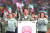 26일 라이칭더(가운데) 민진당 총통 후보가 화롄 경선본부 성립식에 참석해 연설하고 있다. 중앙통신사 